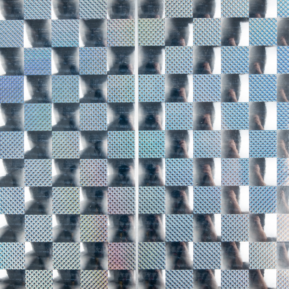 Universal hologram self-adhesive foil, bulk, design - square lenses